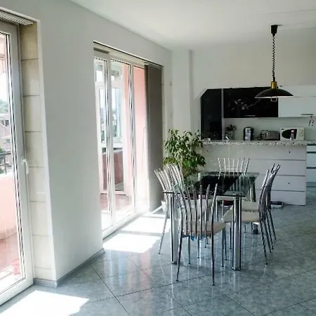 Cozy 2br With Old Town View And Free Street Parking * Plovdiv