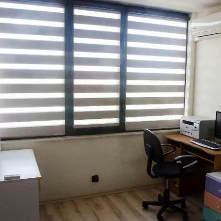 Cozy 2br With Old Town View And Free Street Parking Plovdiv